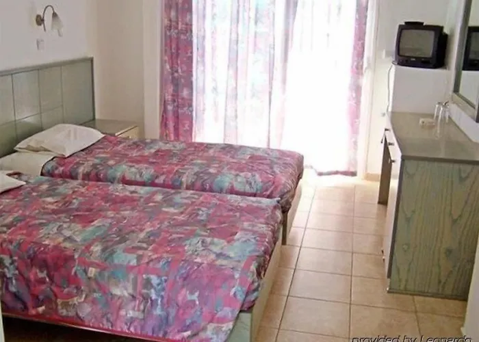 Hotel Bay 2*