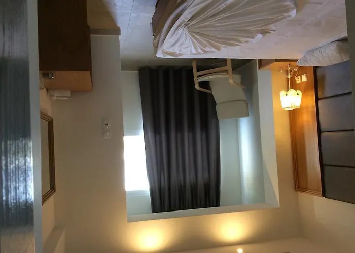 Hotel Bay 2*