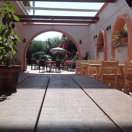 Szálloda Bay 2*