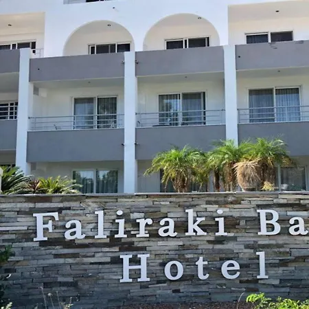 Bay Hotel 2*