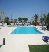 Bay Ξενοδοχείο Φαληράκι