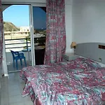Bay Ξενοδοχείο