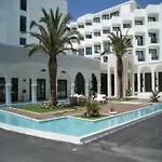 Ξενοδοχείο Bay 2*