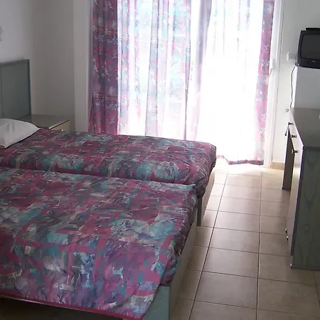 Bay ホテル ファリラキ